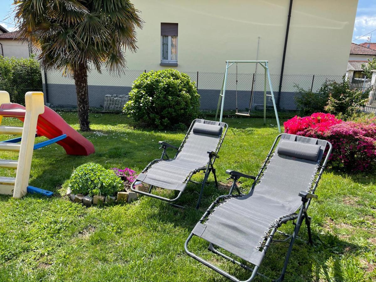 Grandma'S Garden House Villa Angera Dış mekan fotoğraf